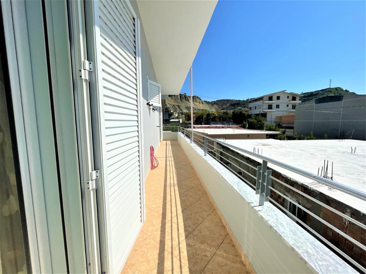 Villa Iremia Family Holidays วญอเรอ ภายนอก รูปภาพ